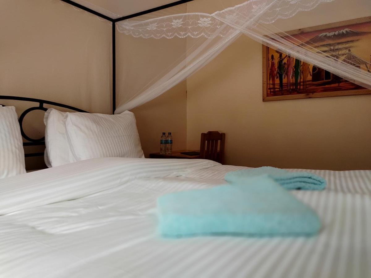 Tanzanice Farm Lodge 卡拉图 外观 照片
